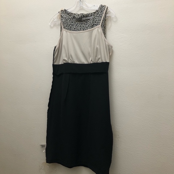 Maurices W Size 7/8 Black/Cream Scoop Neck Knee Length Dress with Ruffle Detail - Picture 10 of 16